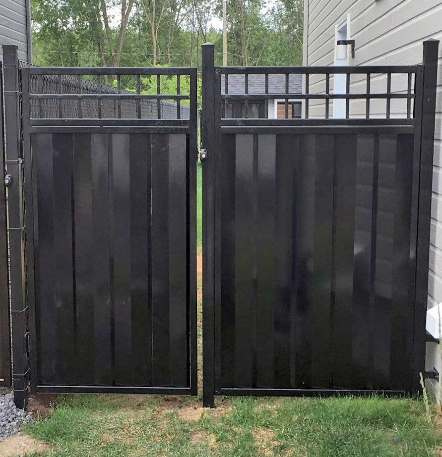 Privacy fence